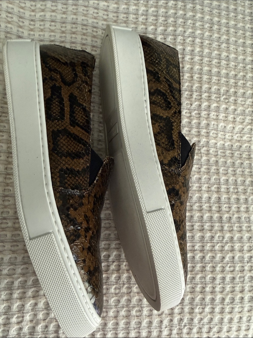Aquatalia Loafers size 7.5 worn once! - Picture 2 of 8